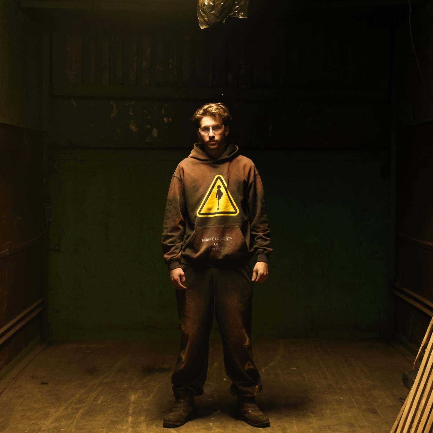 BM FREE CONSTRUCTION HOODIE